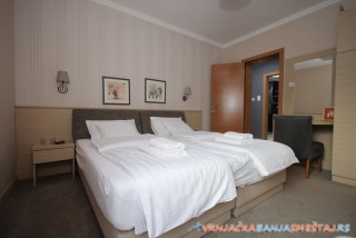 CVETNI KONACI 202 - Vrnjačka Banja