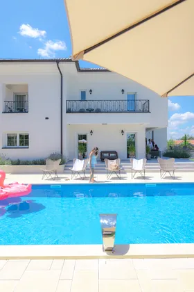 Luksuzna vila sa bazenom - Vrnjačka Idila - Vrnjačka Banja