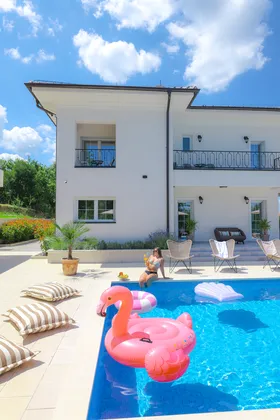 Luksuzna vila sa bazenom - Vrnjačka Idila - Vrnjačka Banja