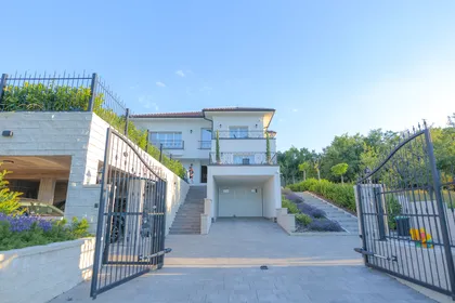 Luksuzna vila sa bazenom - Vrnjačka Idila - Vrnjačka Banja