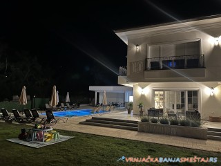 Luksuzna vila sa bazenom - Vrnjačka Idila - Vrnjačka Banja